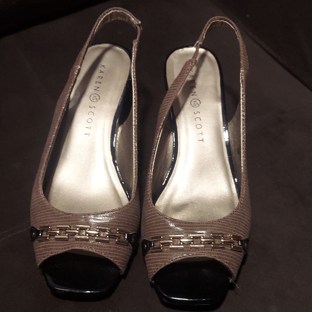 Karen Scott Tan Peep-Toe Slingback Heels